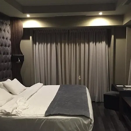 Diamond Suites, Philian And アパート *
