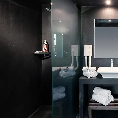Diamond Suites, Philian And アパート *