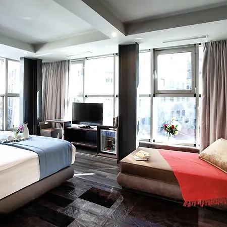 Diamond Suites, Philian And アパート