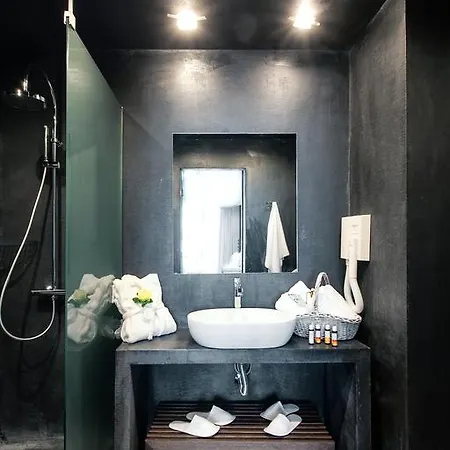 Diamond Suites, Philian And アパート *